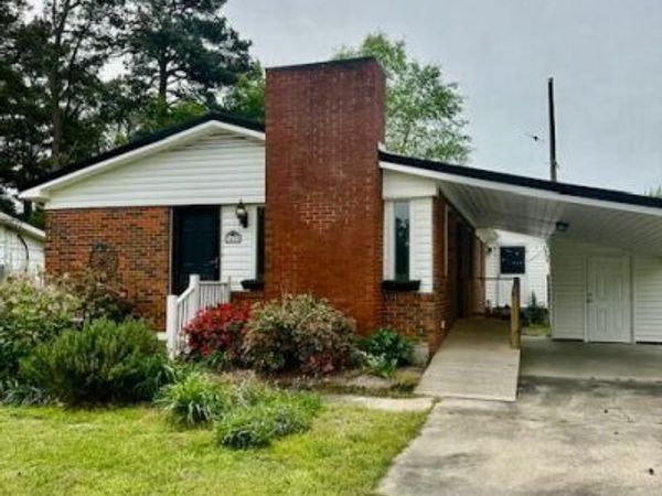 42 Oak Street, Whiteville, NC 28472