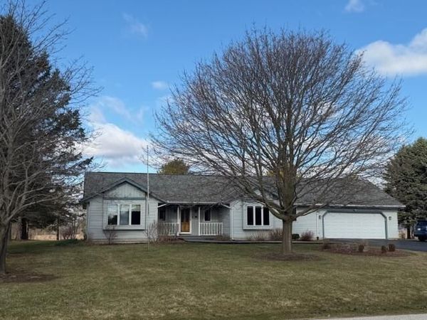 333 Lake Shore ROAD, Grafton, WI 53024