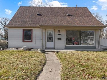 7331 Drexel Street , Dearborn Heights, MI 48127