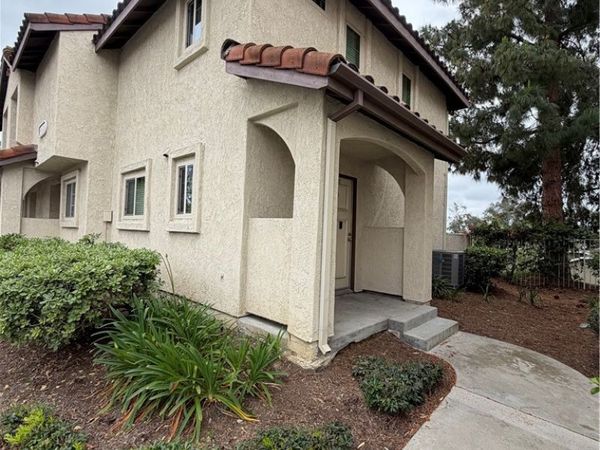 23391 La Crescenta, Mission Viejo, CA 92691