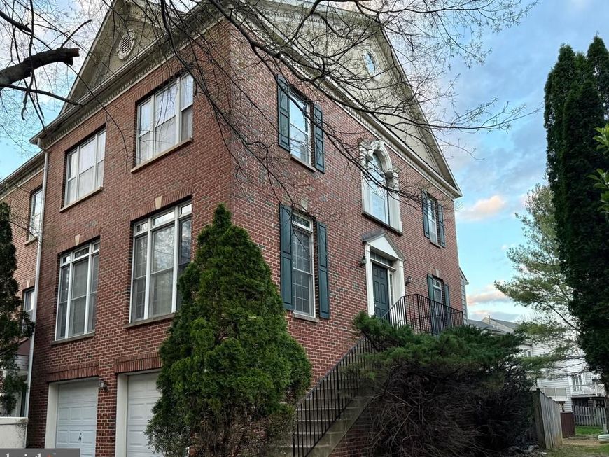 552 Winding Rose Drive , Rockville, MD 20850 Main Photo