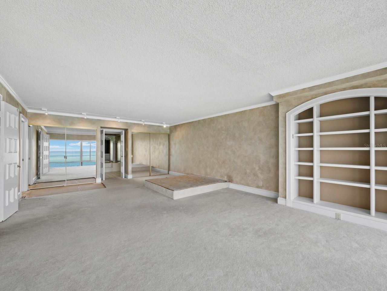 4712 Ocean Boulevard, Unit W10, Sarasota, FL 34242 Photo