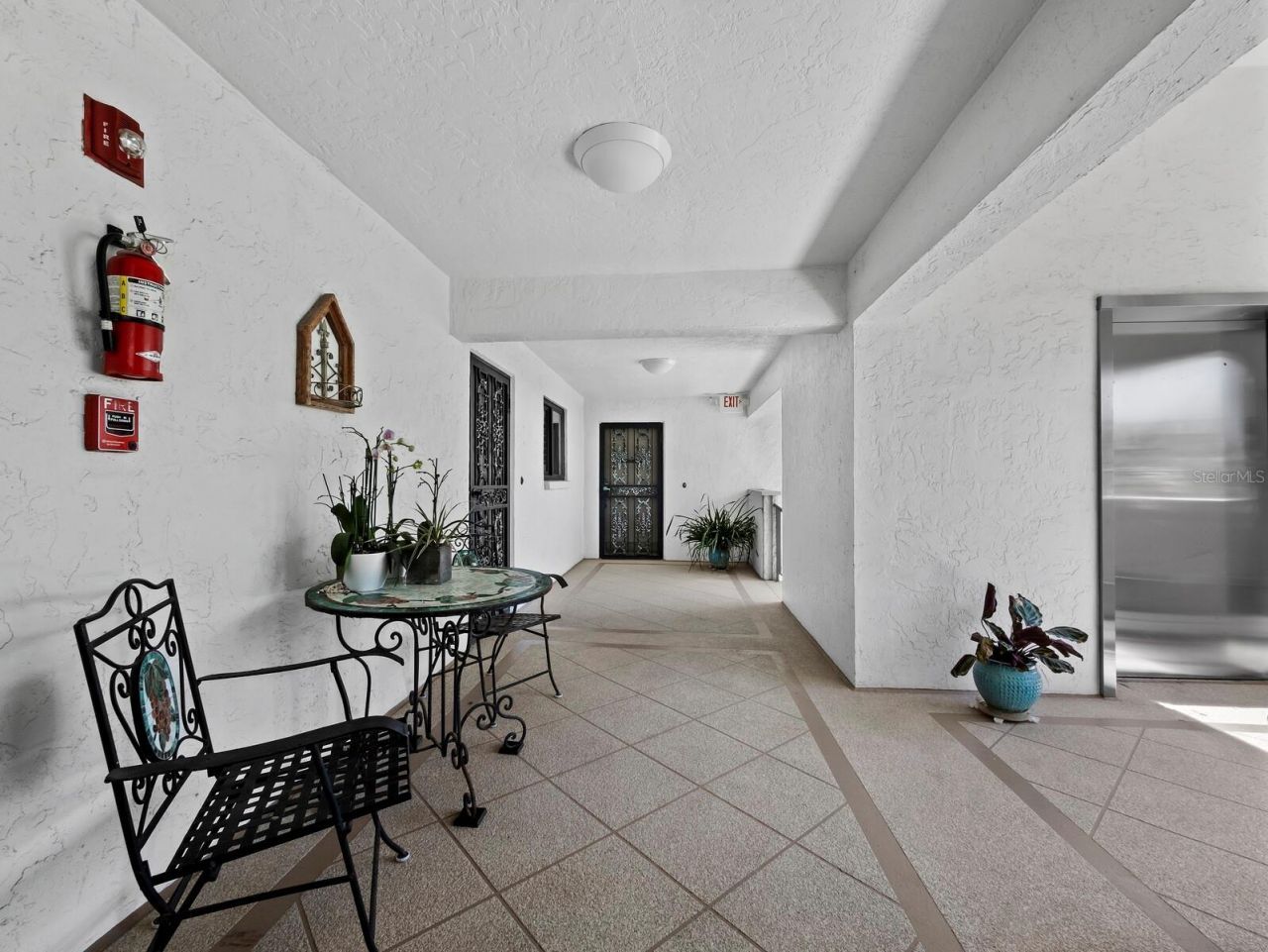 4712 Ocean Boulevard, Unit W10, Sarasota, FL 34242 Photo