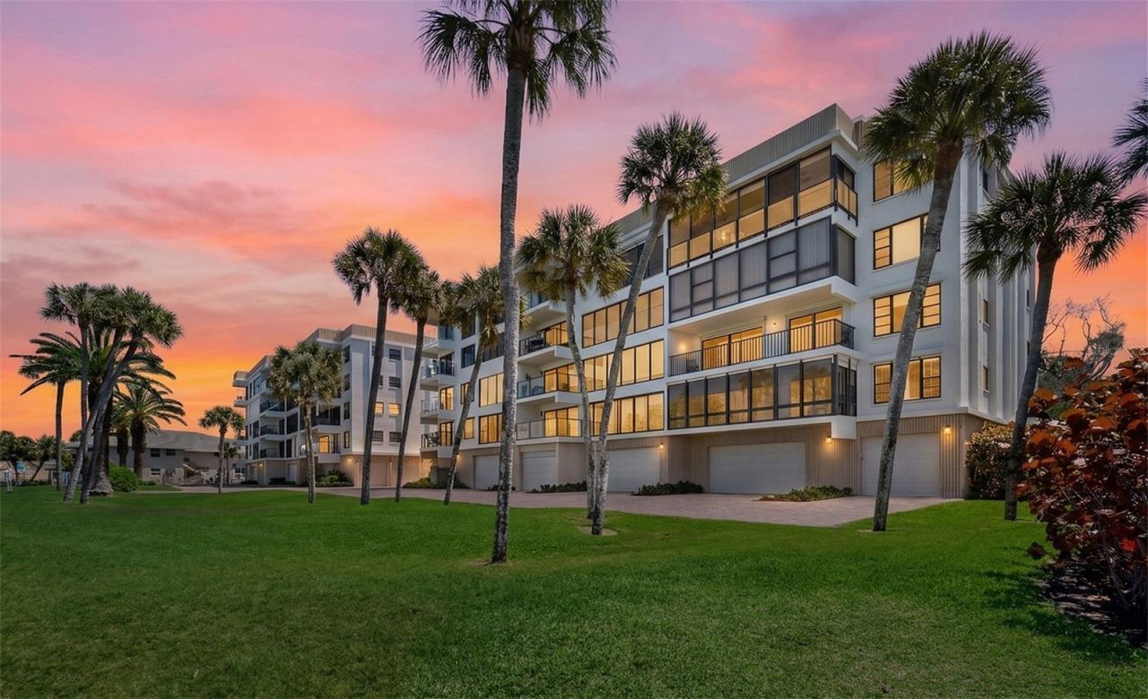4712 Ocean Boulevard, Unit W10, Sarasota, FL 34242 Photo