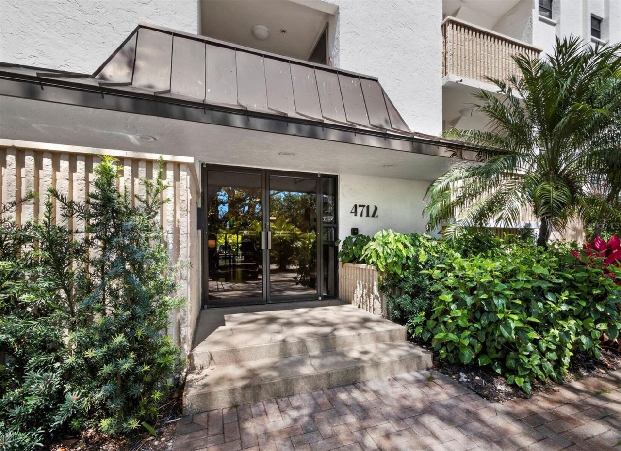 4712 Ocean Boulevard, Unit W10, Sarasota, FL 34242 Photo