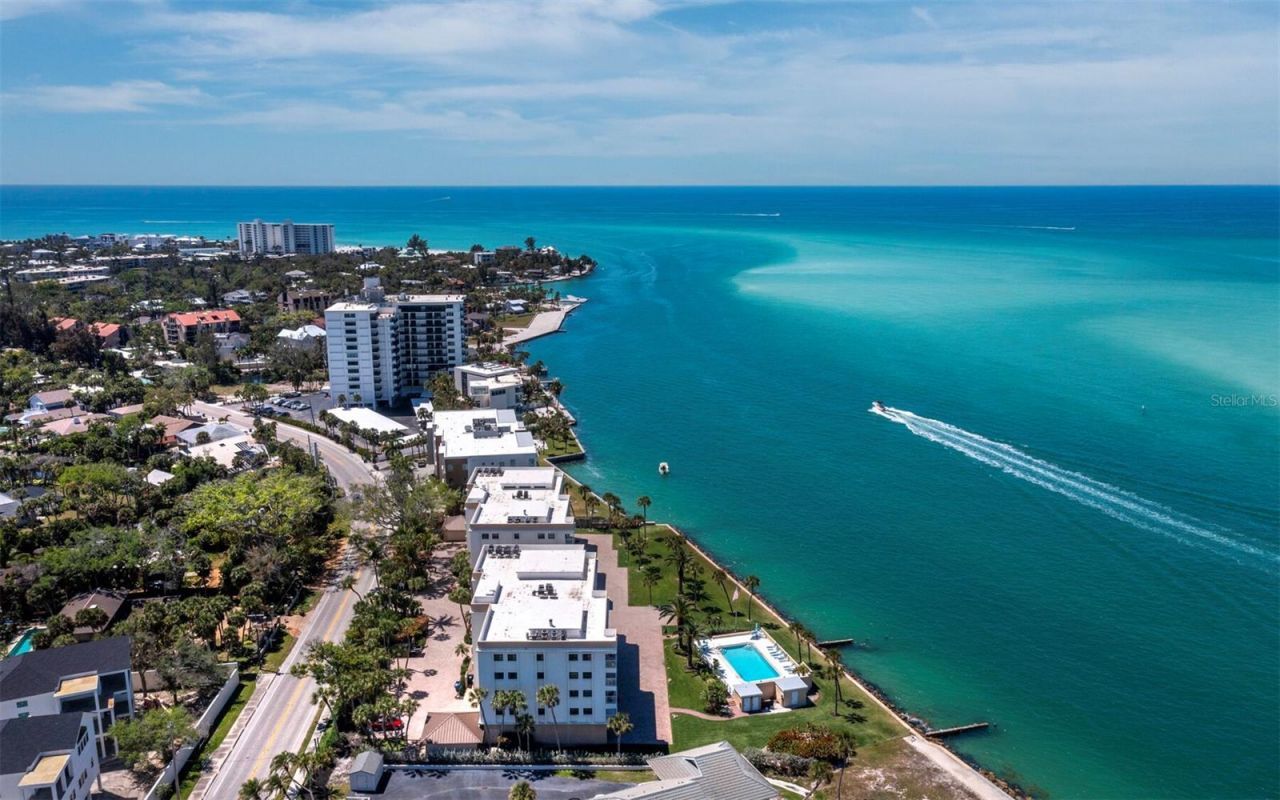 4712 Ocean Boulevard, Unit W10, Sarasota, FL 34242 Photo