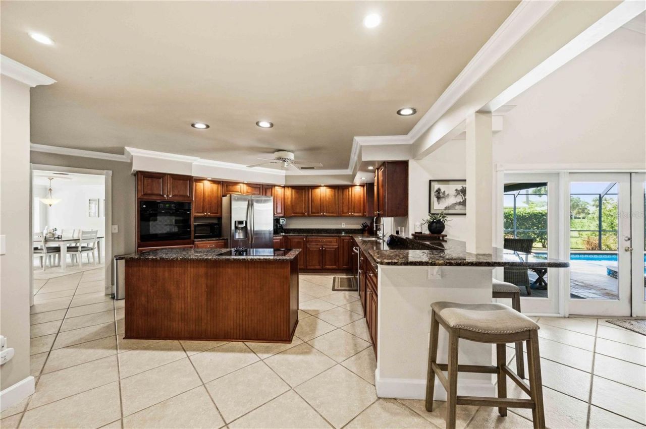 3953 Prairie Dunes Drive, Sarasota, FL 34238 Photo