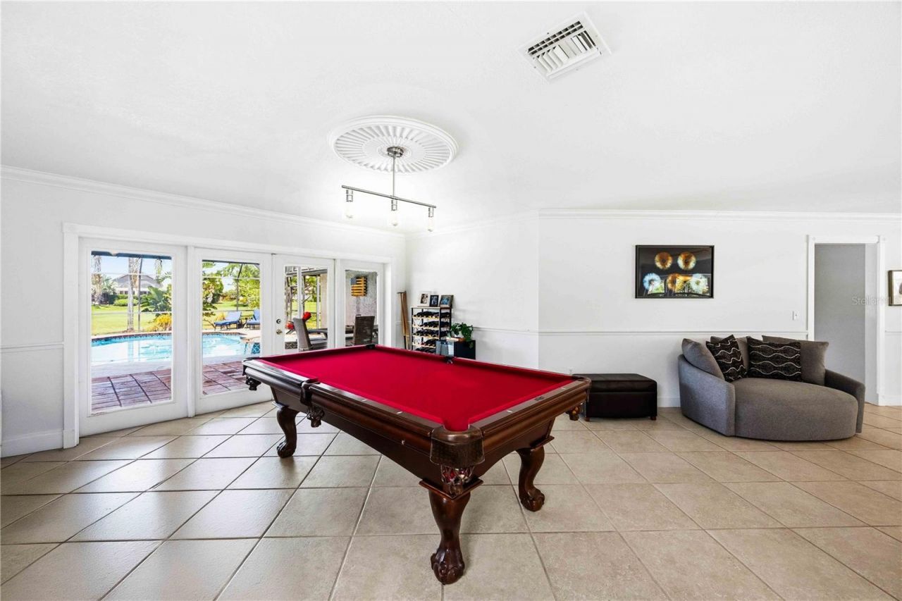 3953 Prairie Dunes Drive, Sarasota, FL 34238 Photo
