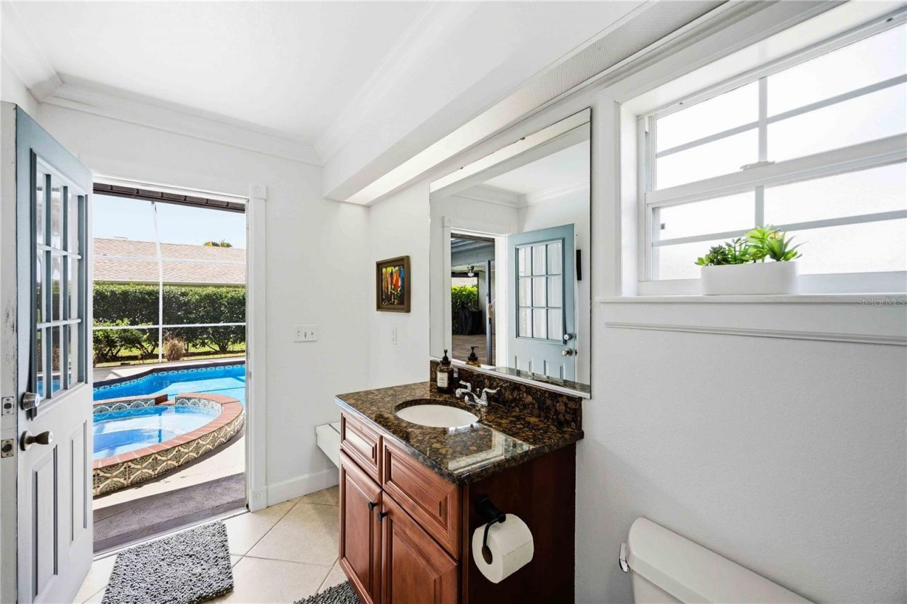 3953 Prairie Dunes Drive, Sarasota, FL 34238 Photo