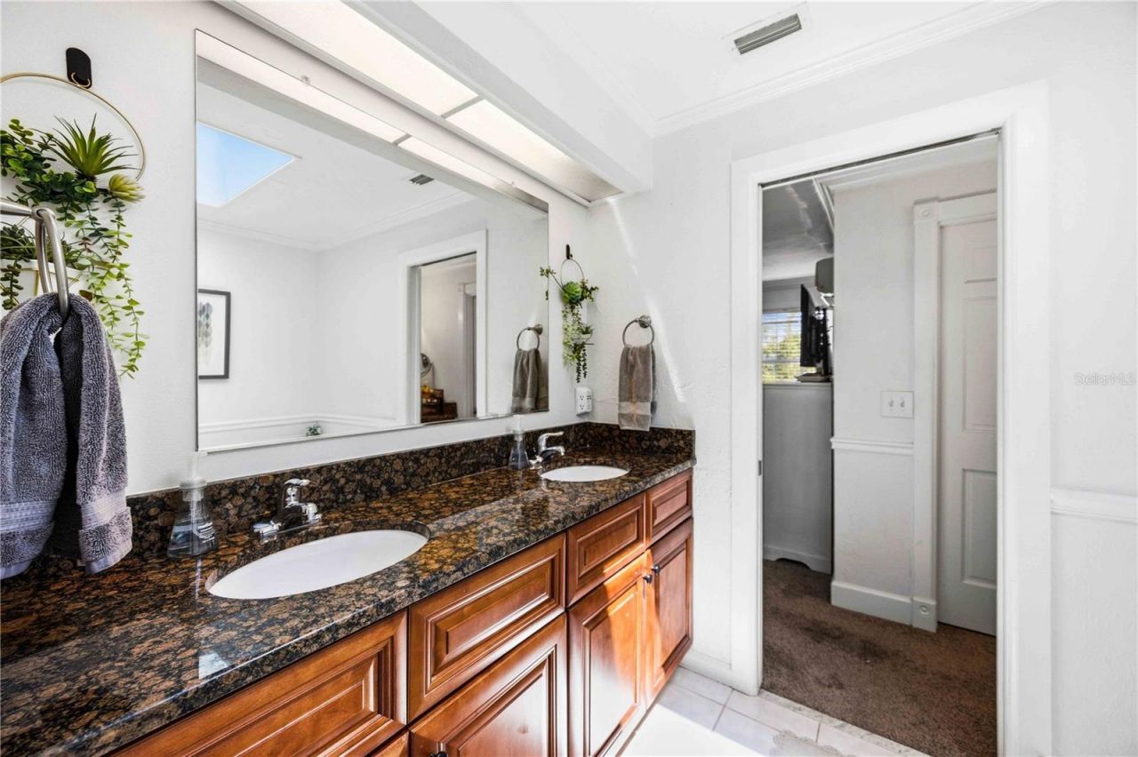 3953 Prairie Dunes Drive, Sarasota, FL 34238 Photo