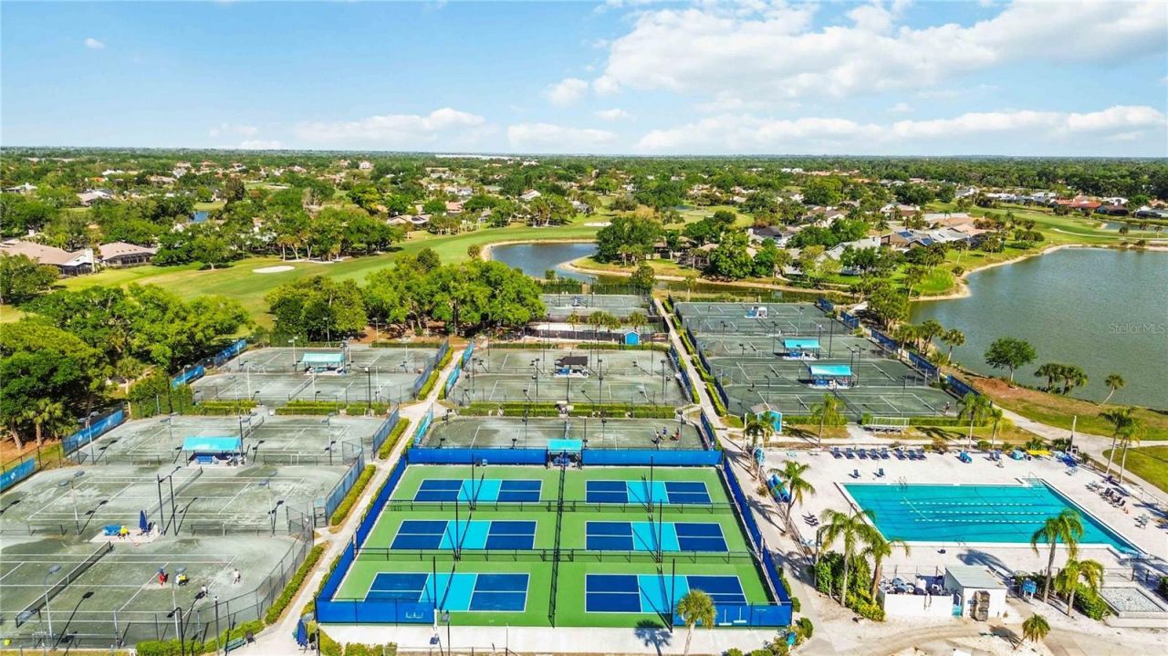 3953 Prairie Dunes Drive, Sarasota, FL 34238 Photo