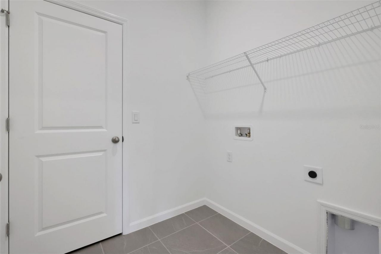 2920 Supermarine Road, Tavares, FL 32778 Photo