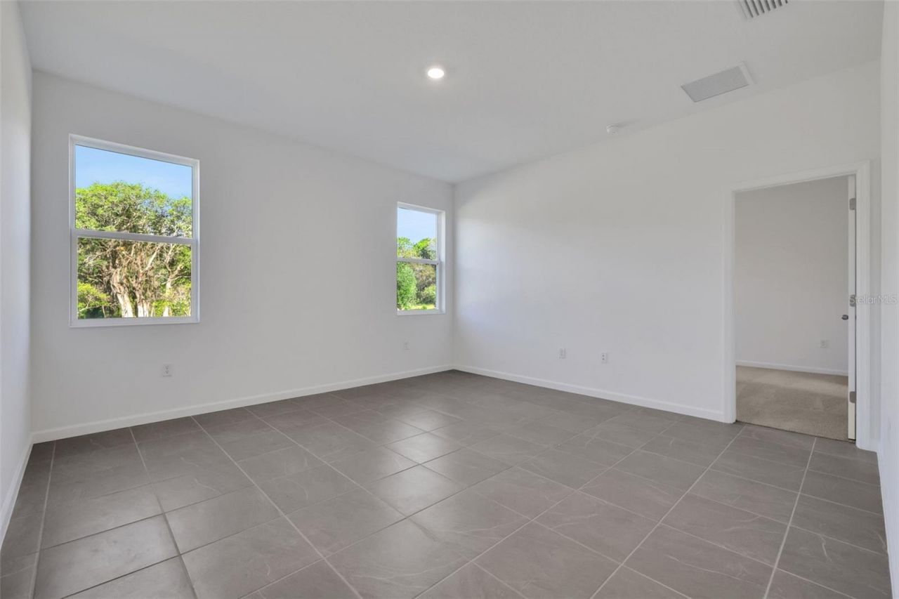 2920 Supermarine Road, Tavares, FL 32778 Photo