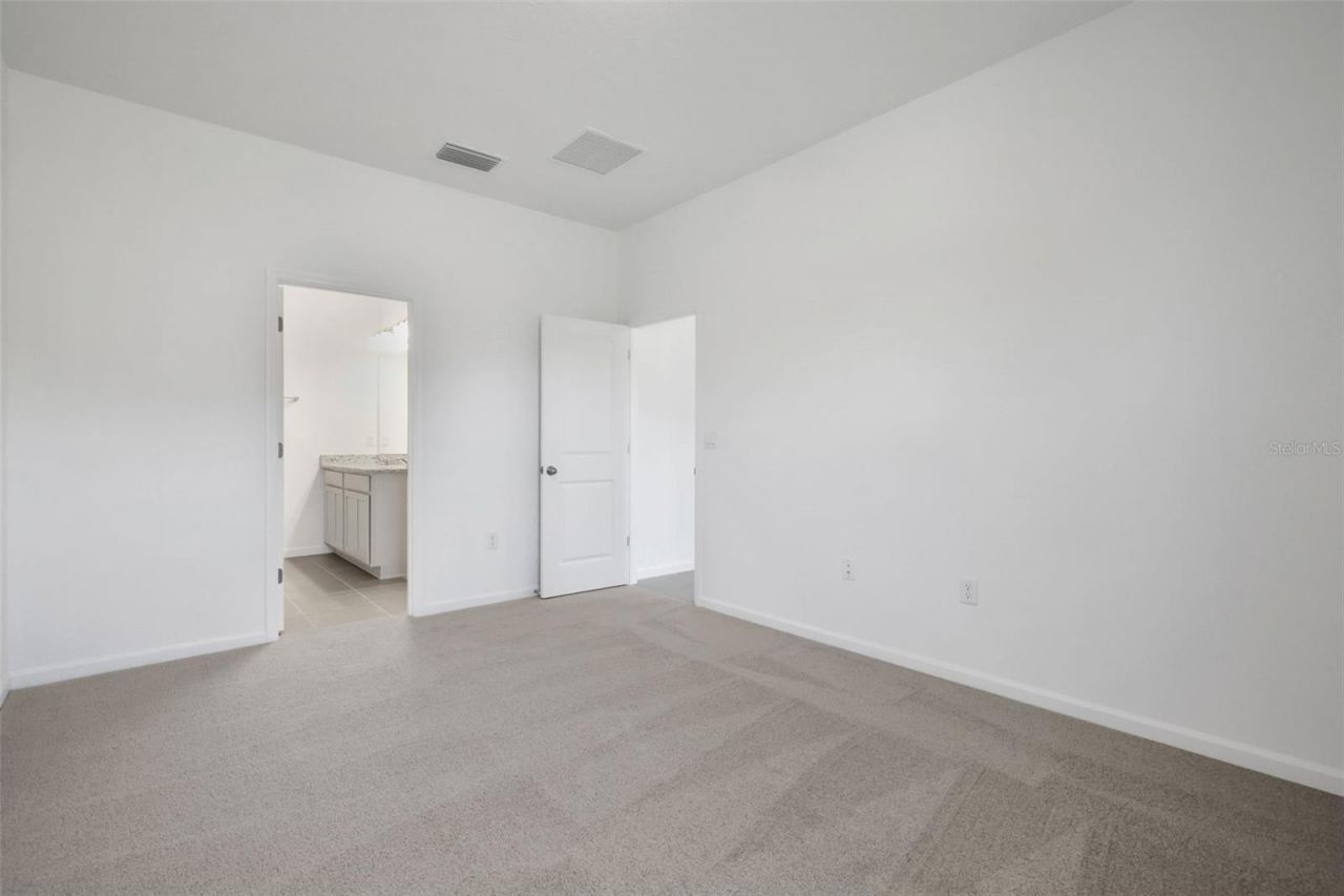 2920 Supermarine Road, Tavares, FL 32778 Photo