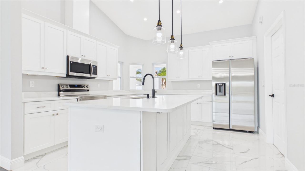 8609 Boysenberry Drive, Tampa, FL 33635 Photo