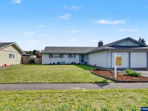 1368 Westwood Dr, Stayton, OR 97383