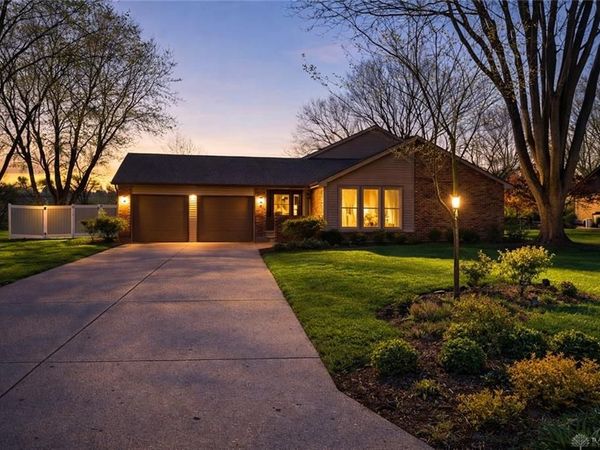 8785 Cobblecreek Drive, Washington TWP, OH 45458