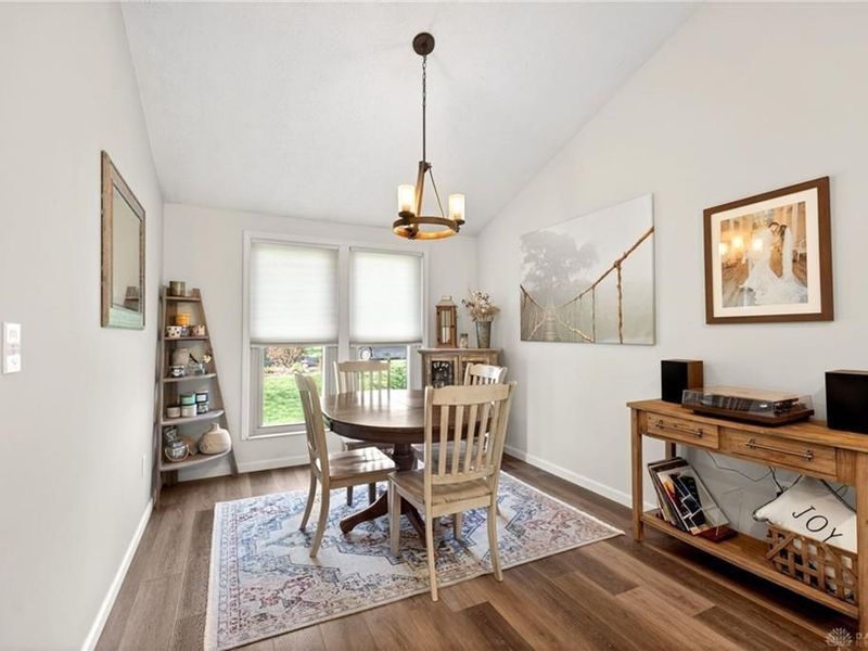 8785 Cobblecreek Drive, Washington Township, OH 45458 Photo 13