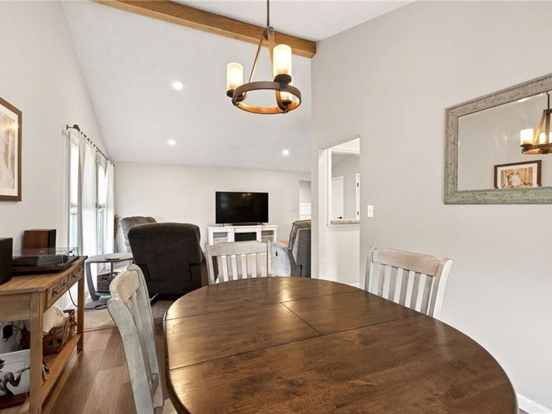 8785 Cobblecreek Drive, Washington Township, OH 45458 Photo 14