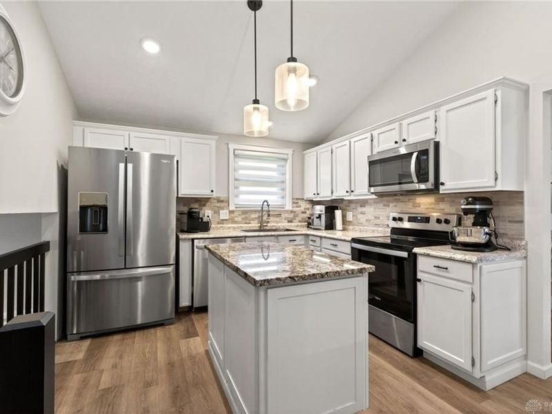 8785 Cobblecreek Drive, Washington Township, OH 45458 Photo 19