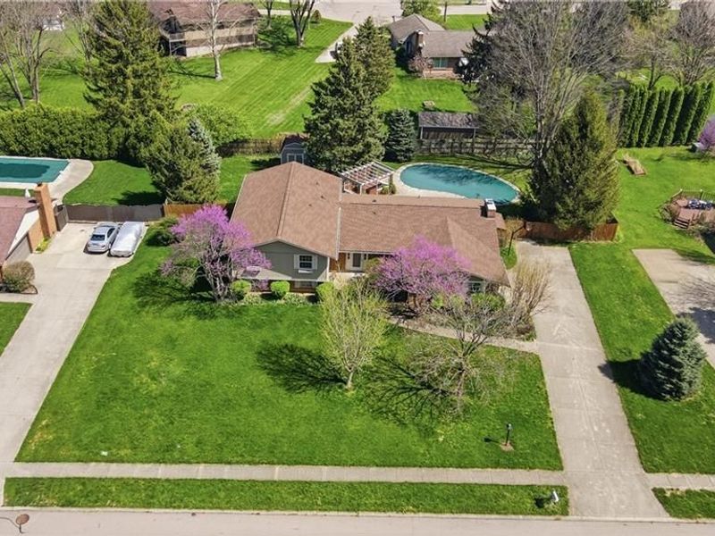 9964 Hummingbird Way, Dayton, OH 45458 Photo 2