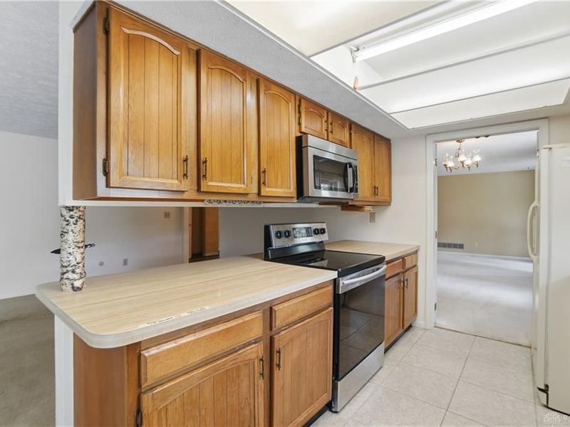 9964 Hummingbird Way, Dayton, OH 45458 Photo 20