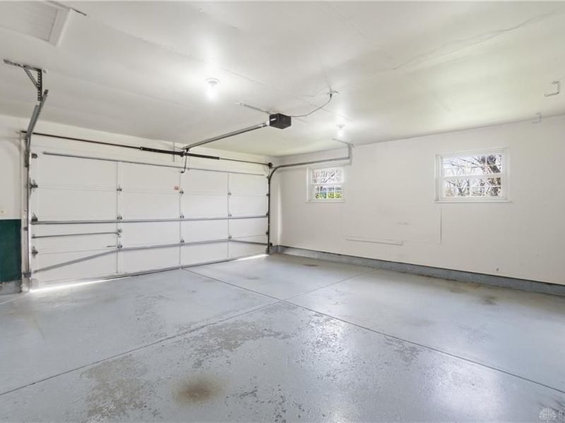 9964 Hummingbird Way, Dayton, OH 45458 Photo 27