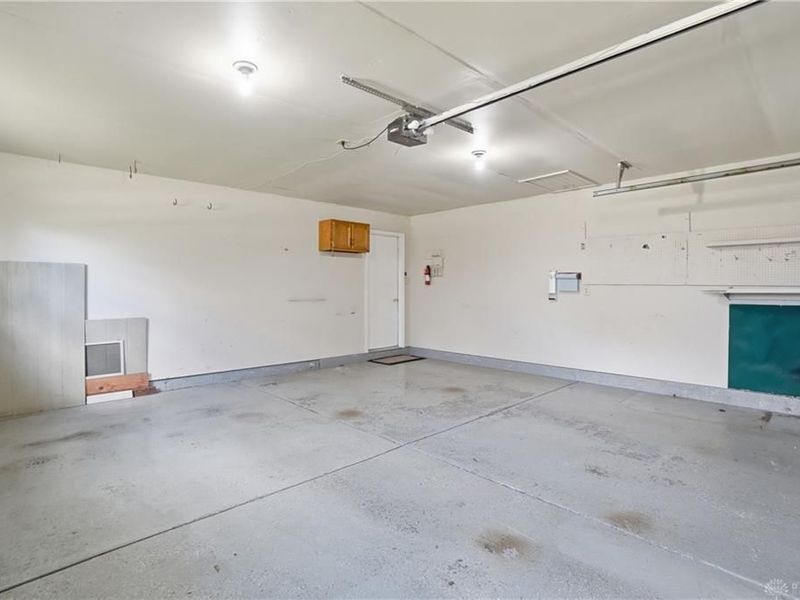 9964 Hummingbird Way, Dayton, OH 45458 Photo 28