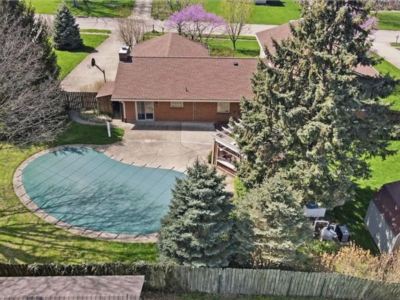 9964 Hummingbird Way, Dayton, OH 45458 Photo 3