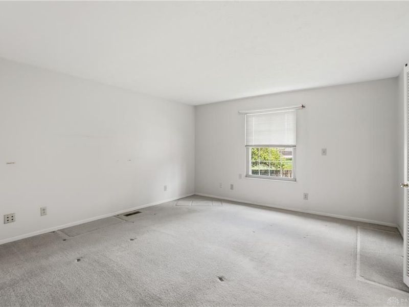 9964 Hummingbird Way, Dayton, OH 45458 Photo 30