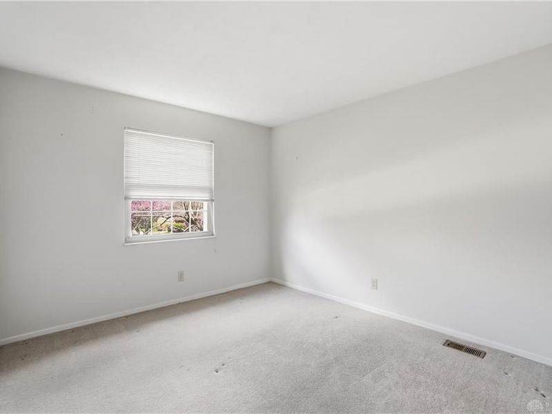 9964 Hummingbird Way, Dayton, OH 45458 Photo 38