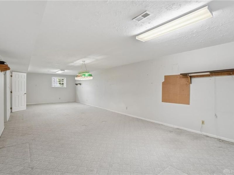 9964 Hummingbird Way, Dayton, OH 45458 Photo 46