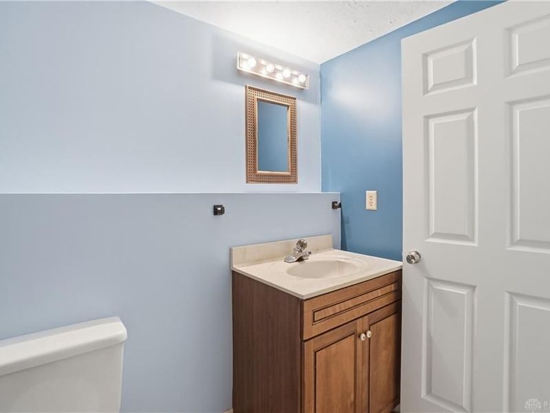 9964 Hummingbird Way, Dayton, OH 45458 Photo 47