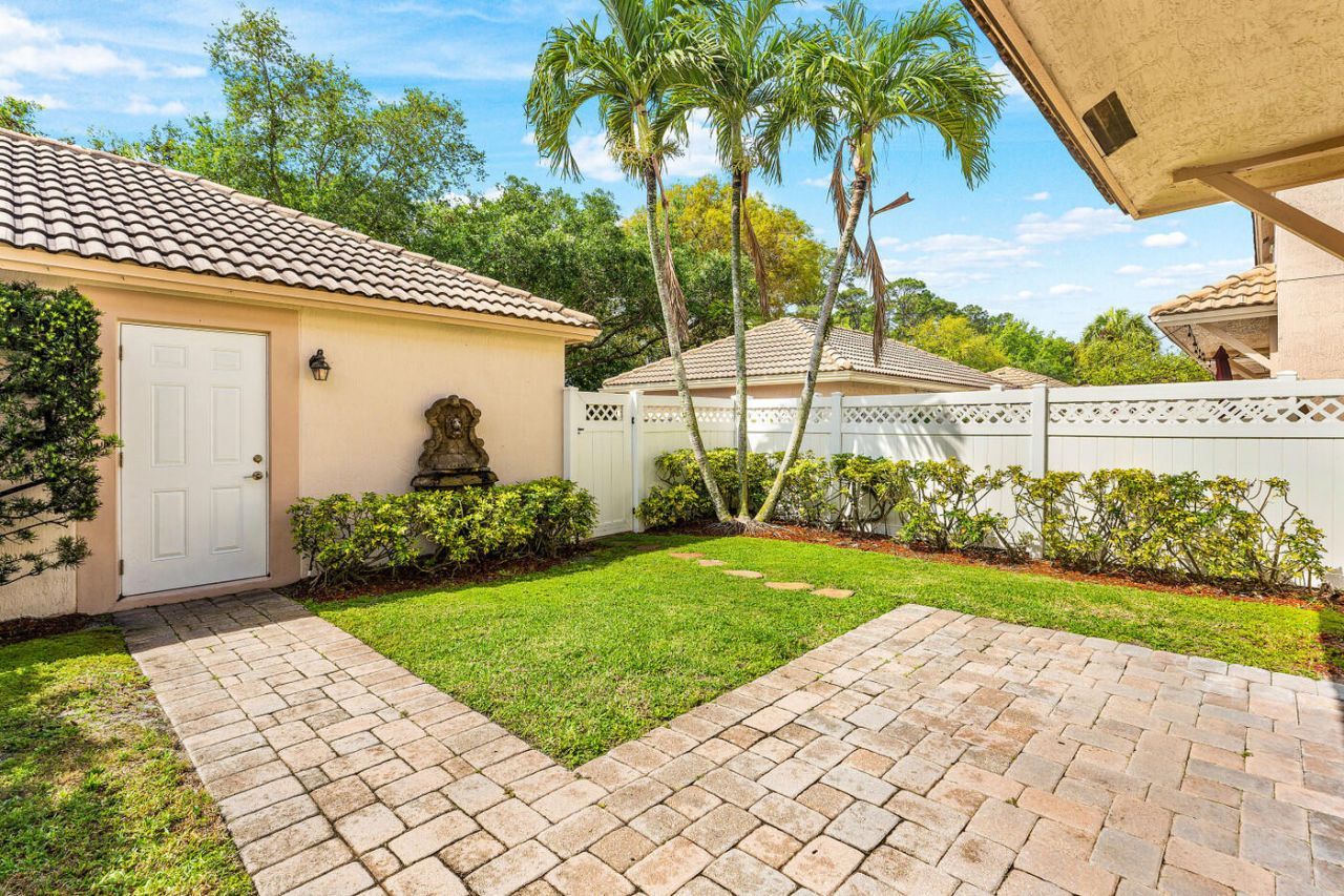 8058 Murano Circle, Palm Beach Gardens, FL 33418 Photo