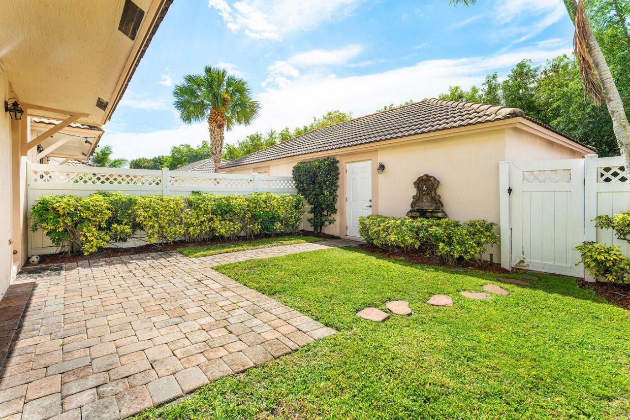 8058 Murano Circle, Palm Beach Gardens, FL 33418 Photo