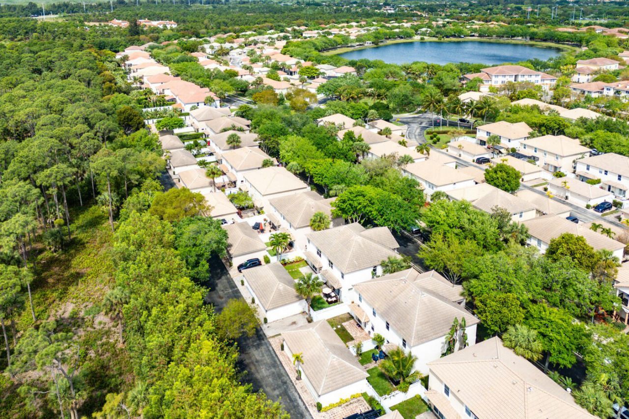 8058 Murano Circle, Palm Beach Gardens, FL 33418 Photo