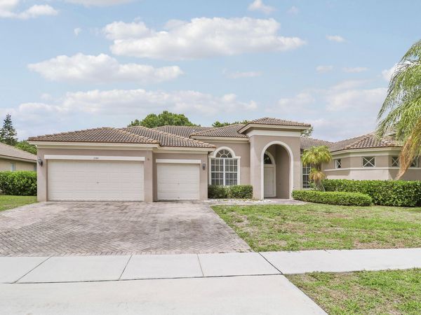 1599 Newhaven Point Lane, West Palm Beach, FL 33411