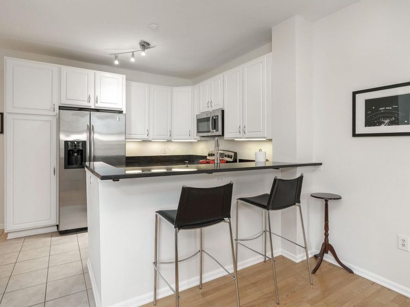 704 Park Street, Columbus, OH 43215 Photo 11