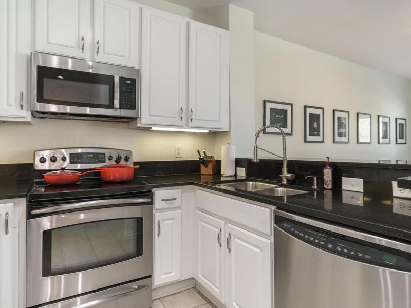 704 Park Street, Columbus, OH 43215 Photo 13