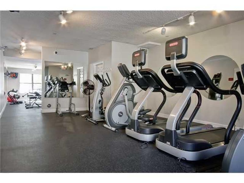 704 Park Street, Columbus, OH 43215 Photo 34