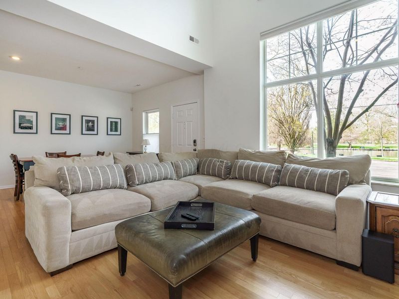 704 Park Street, Columbus, OH 43215 Photo 4