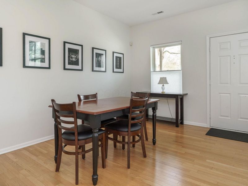 704 Park Street, Columbus, OH 43215 Photo 9