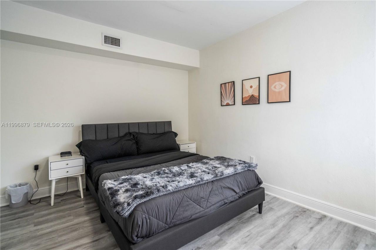1007 Bay Dr, Unit 201, Miami Beach, FL 33141 Photo