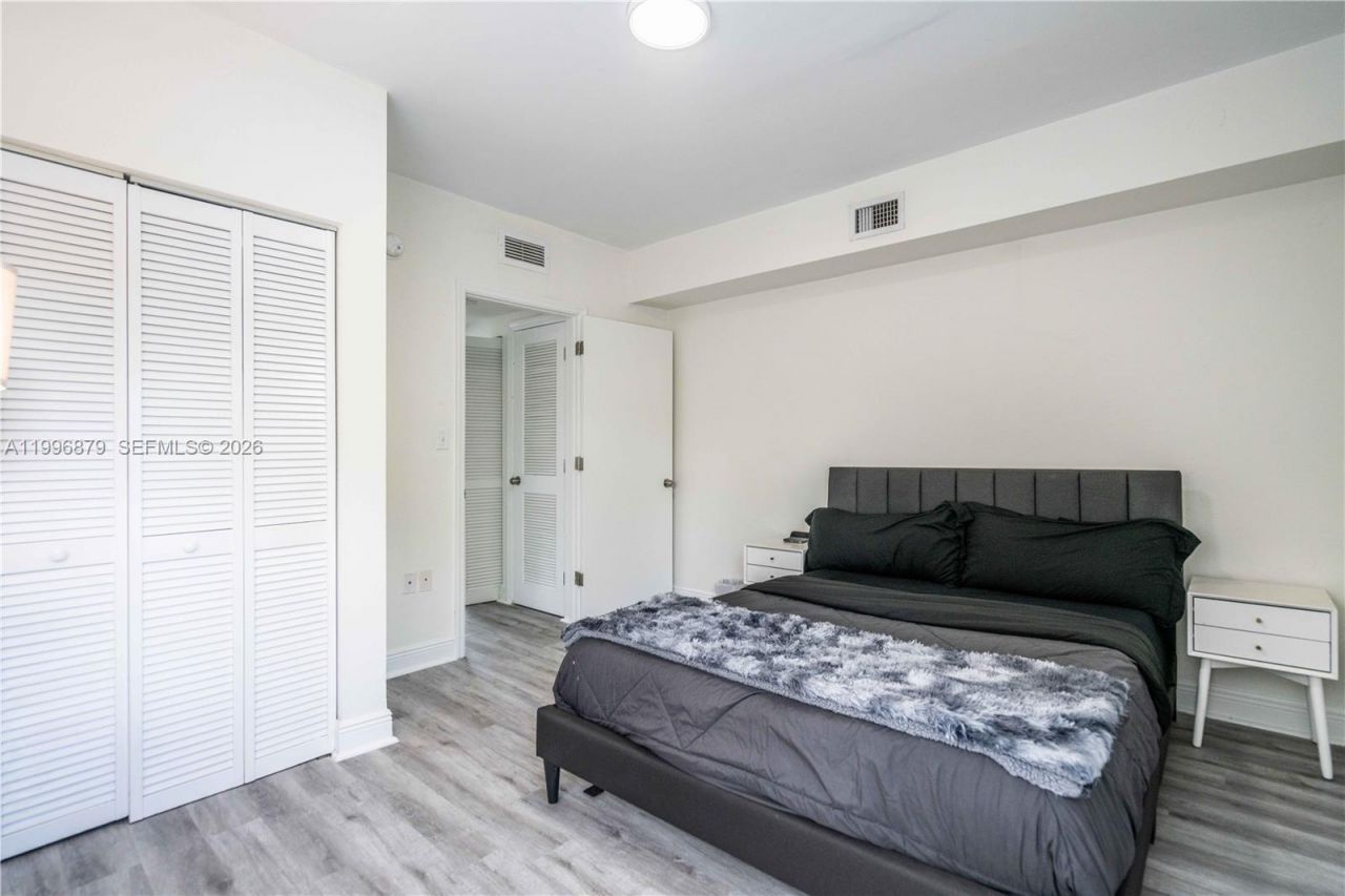 1007 Bay Dr, Unit 201, Miami Beach, FL 33141 Photo