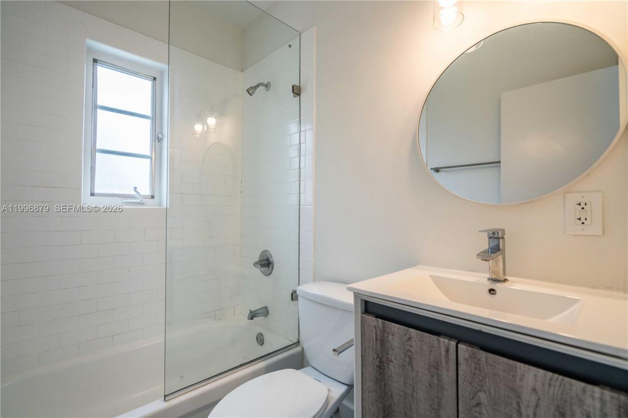 1007 Bay Dr, Unit 201, Miami Beach, FL 33141 Photo