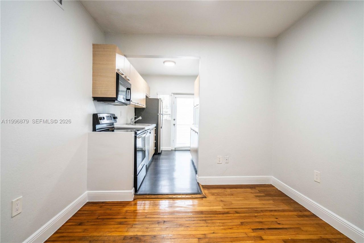 1007 Bay Dr , Unit 201, Miami Beach, FL 33141 Photo