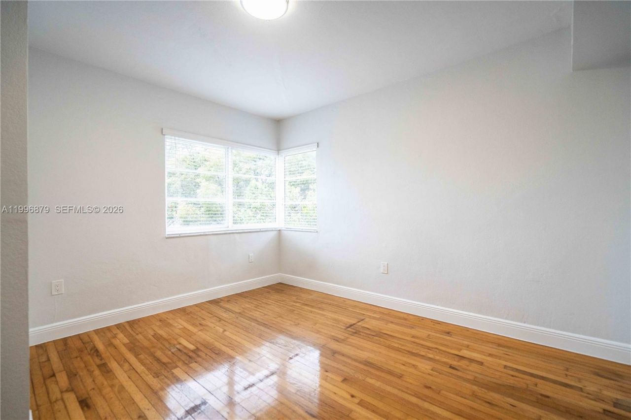 1007 Bay Dr , Unit 201, Miami Beach, FL 33141 Photo