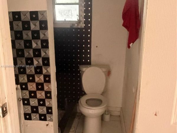 634 SW 10th Ave, Miami, FL 33130