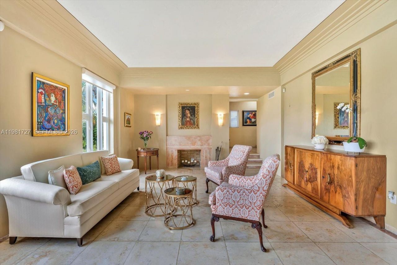 1021 N Greenway Dr, Coral Gables, FL 33134 Photo