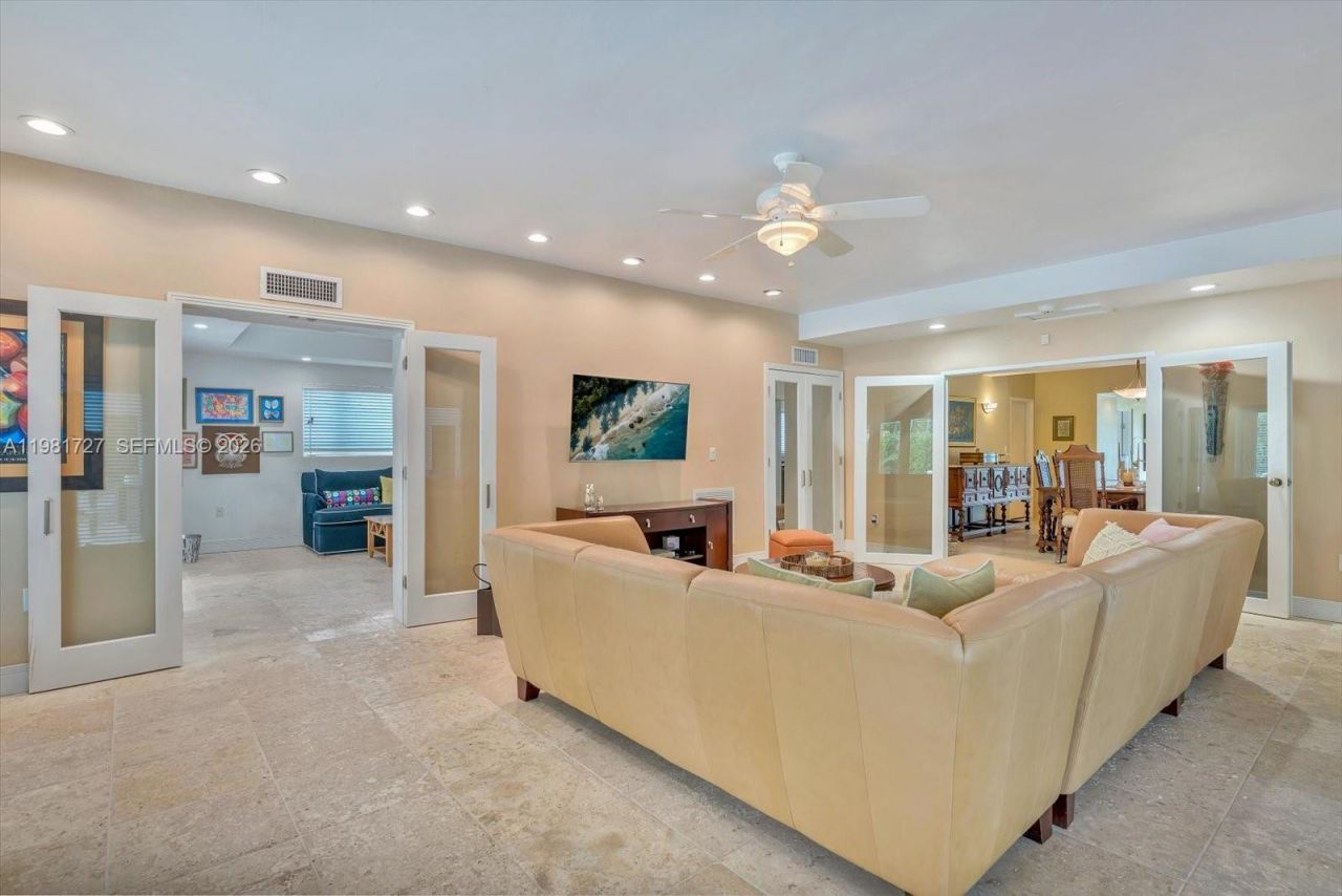 1021 N Greenway Dr, Coral Gables, FL 33134 Photo